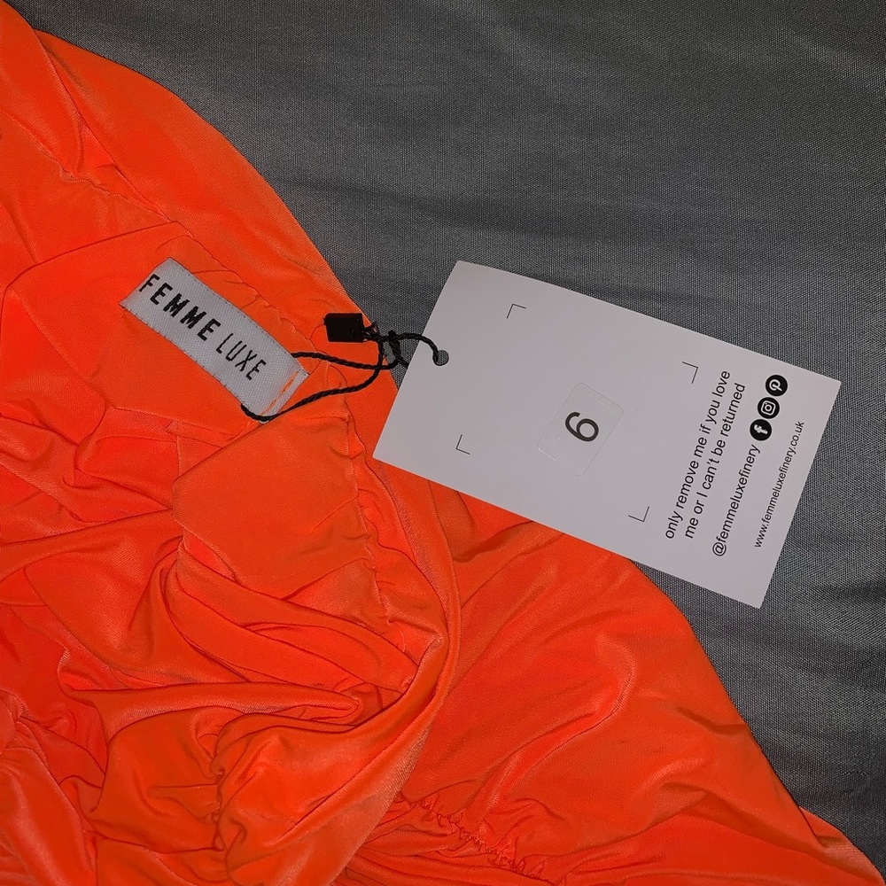 Dress - Picture 5 of 5